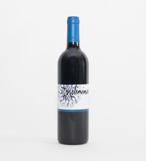 Vino preliminar tinto joven